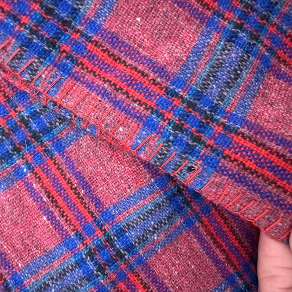 Vintage Paris Woolen Mills Oregon Plaid Fringe Scarf in Red and Blue - Picture 2 of 4